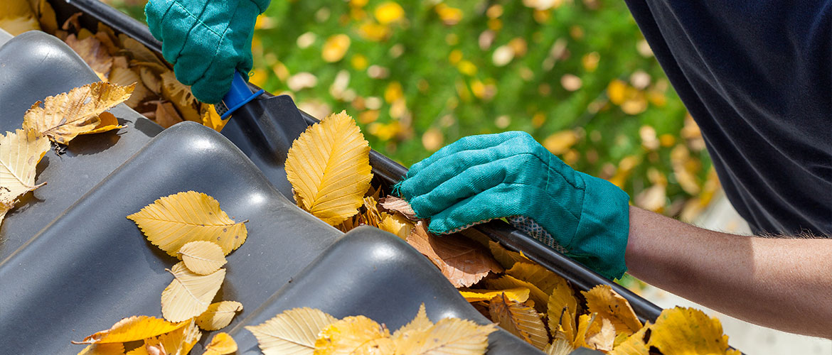 Gutter Maintenance: 12 Warnings Signs That Lead to Gutter Replacement