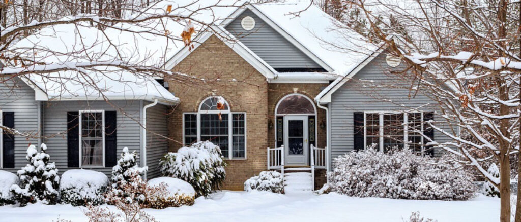 Vinyl Siding vs. Aluminum Siding: Which Should You Choose?