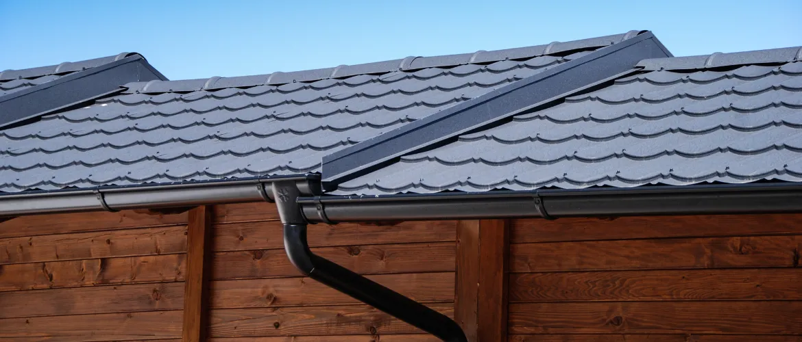 Eavestroughs & Gutters
